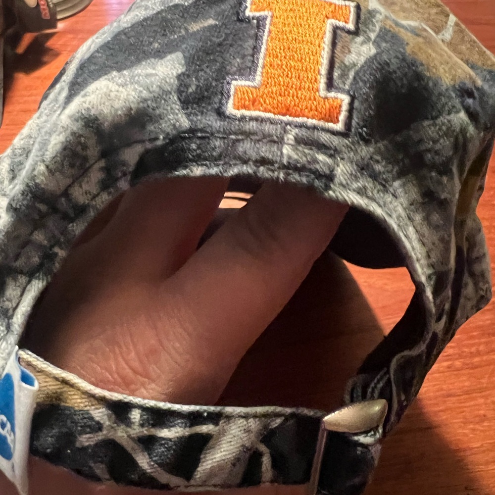 Illinois Camouflage Hat NWT - Picture 4 of 6